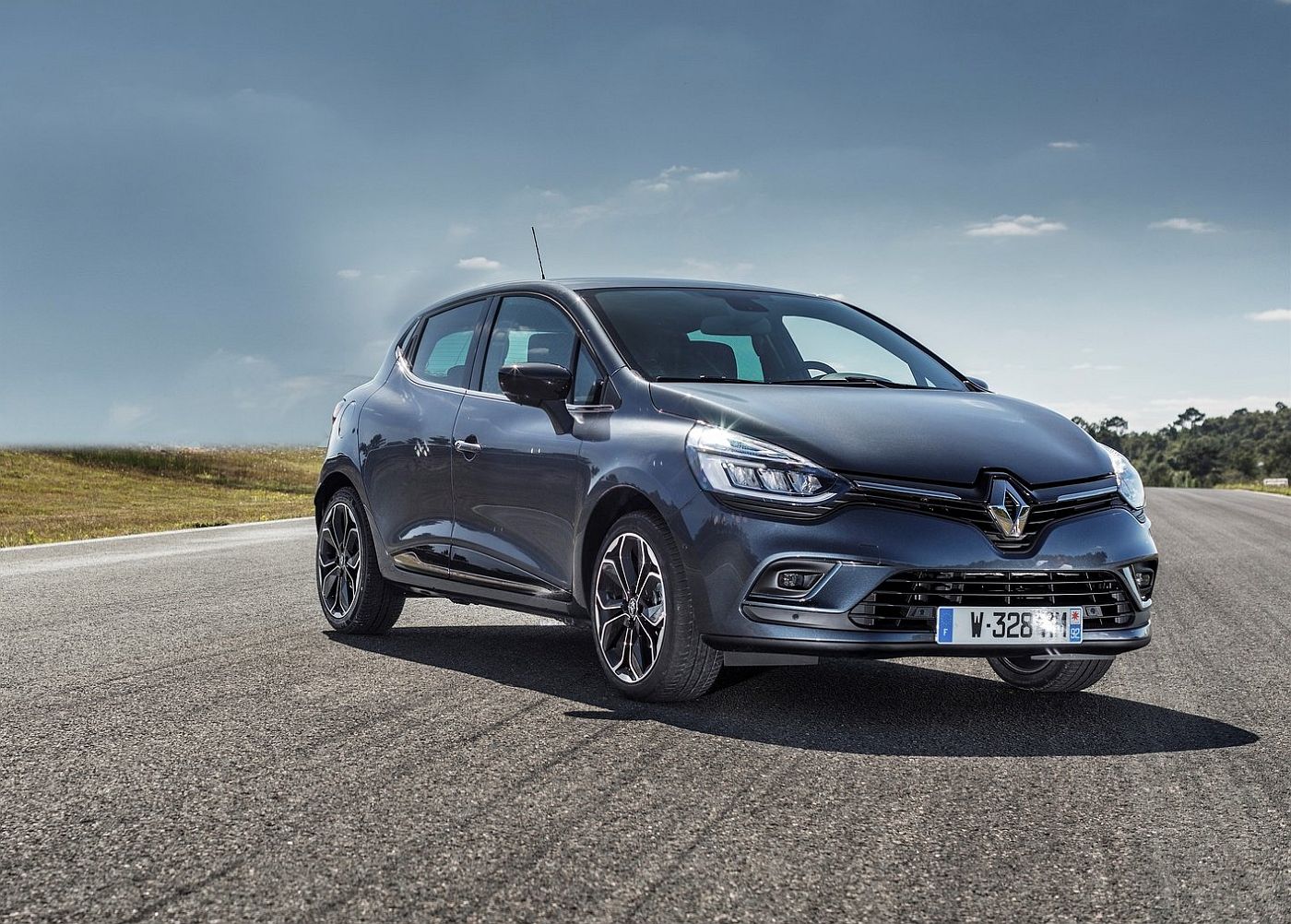 Renault-Clio-2017-1600-02
