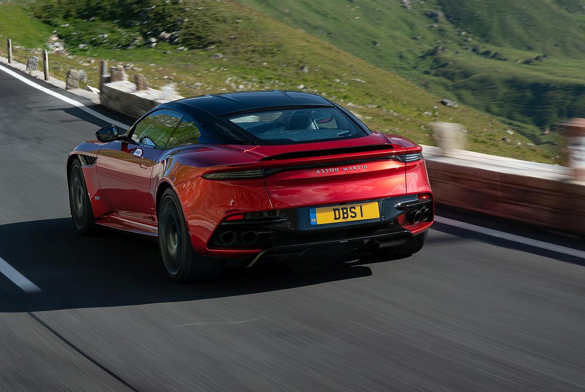 AM_DBS_SUPERLEGGERA__HYPER_RED_DEAN_SMITH_125-JPG_29388