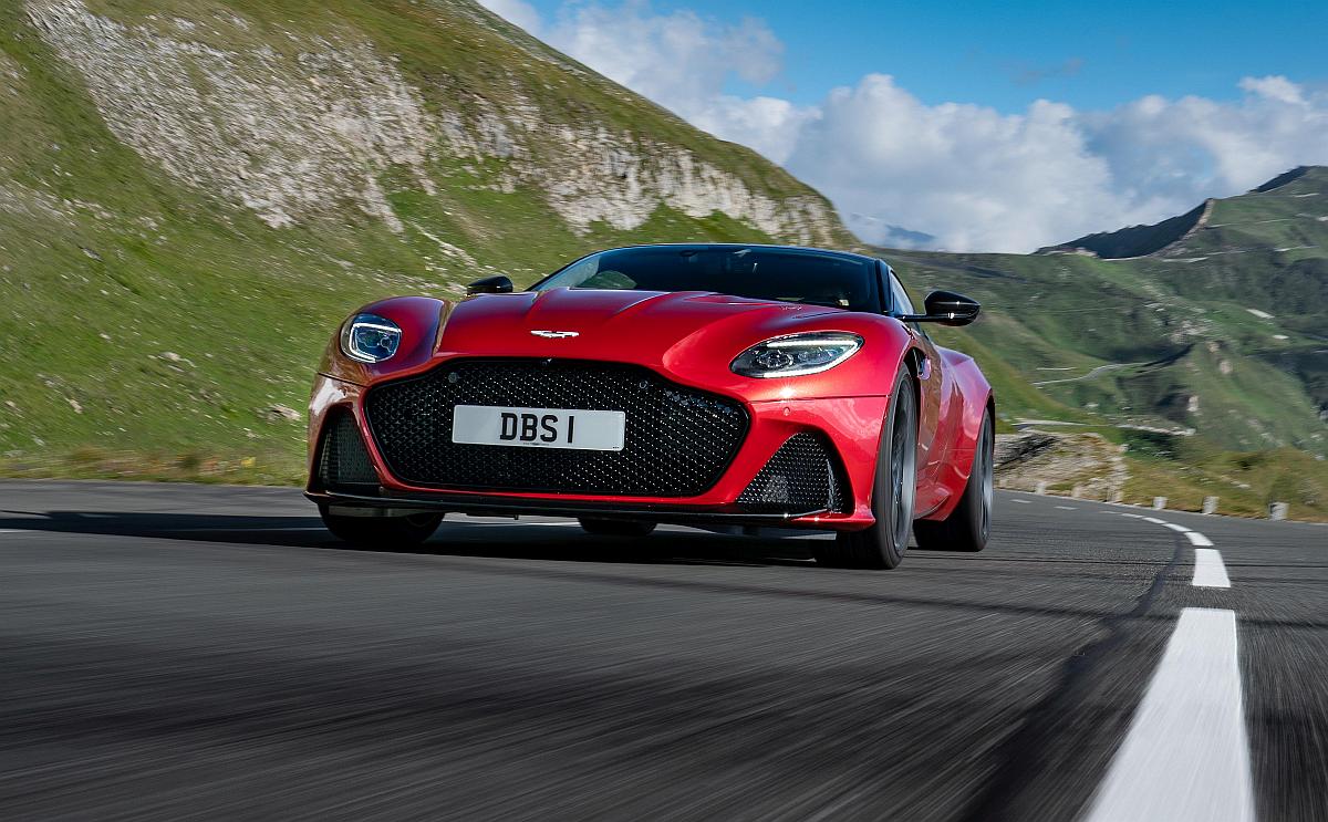 AM_DBS_SUPERLEGGERA__HYPER_RED_DEAN_SMITH_126-JPG_29389