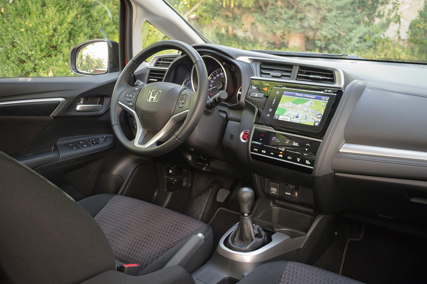 Honda jazz x-road (5)