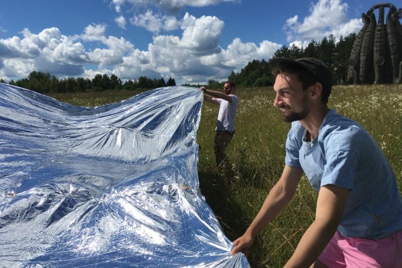 SpaceBlanket3