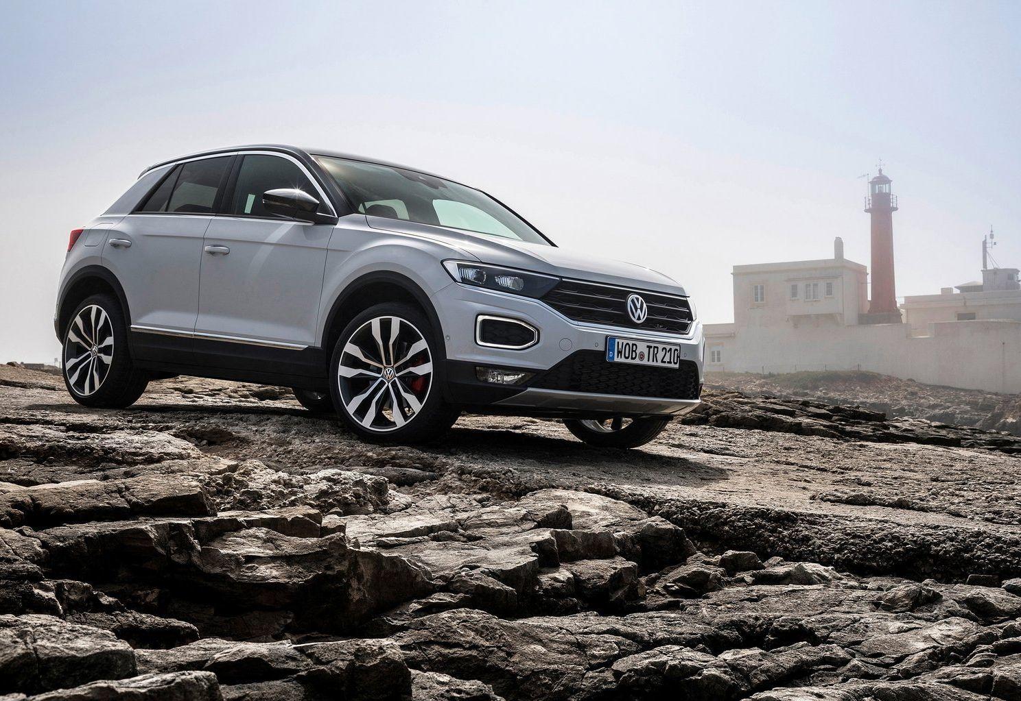 Volkswagen-T-Roc-2018-1600-02