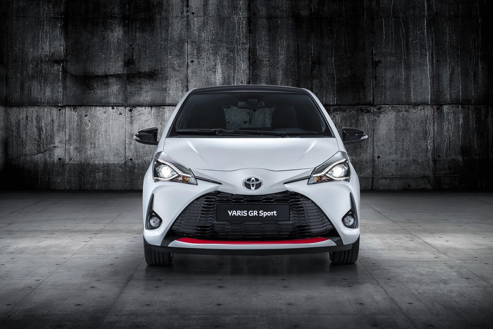 61a2afe6-toyota_yaris_grs_01