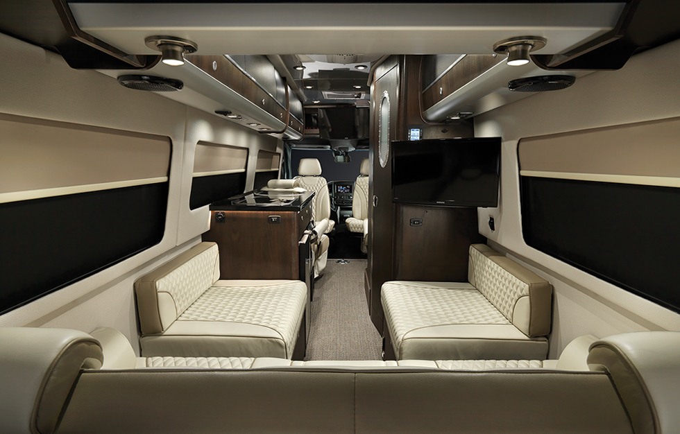 AIR-18-Interstate-Slate-Interior-B2F-1