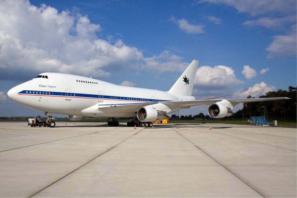 Fry’s_Electronics_Boeing_747SP_Simon
