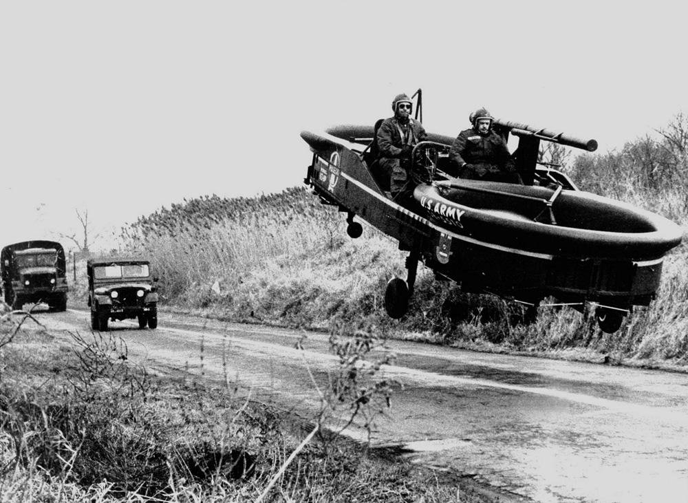 Piasecki-VZ-8-Airgeep-prototype-being-operated-by-the-U.S.-Army-ca.-1961