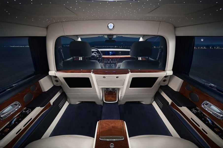 p90320397_highres_rolls-royce-motor-ca-960×600