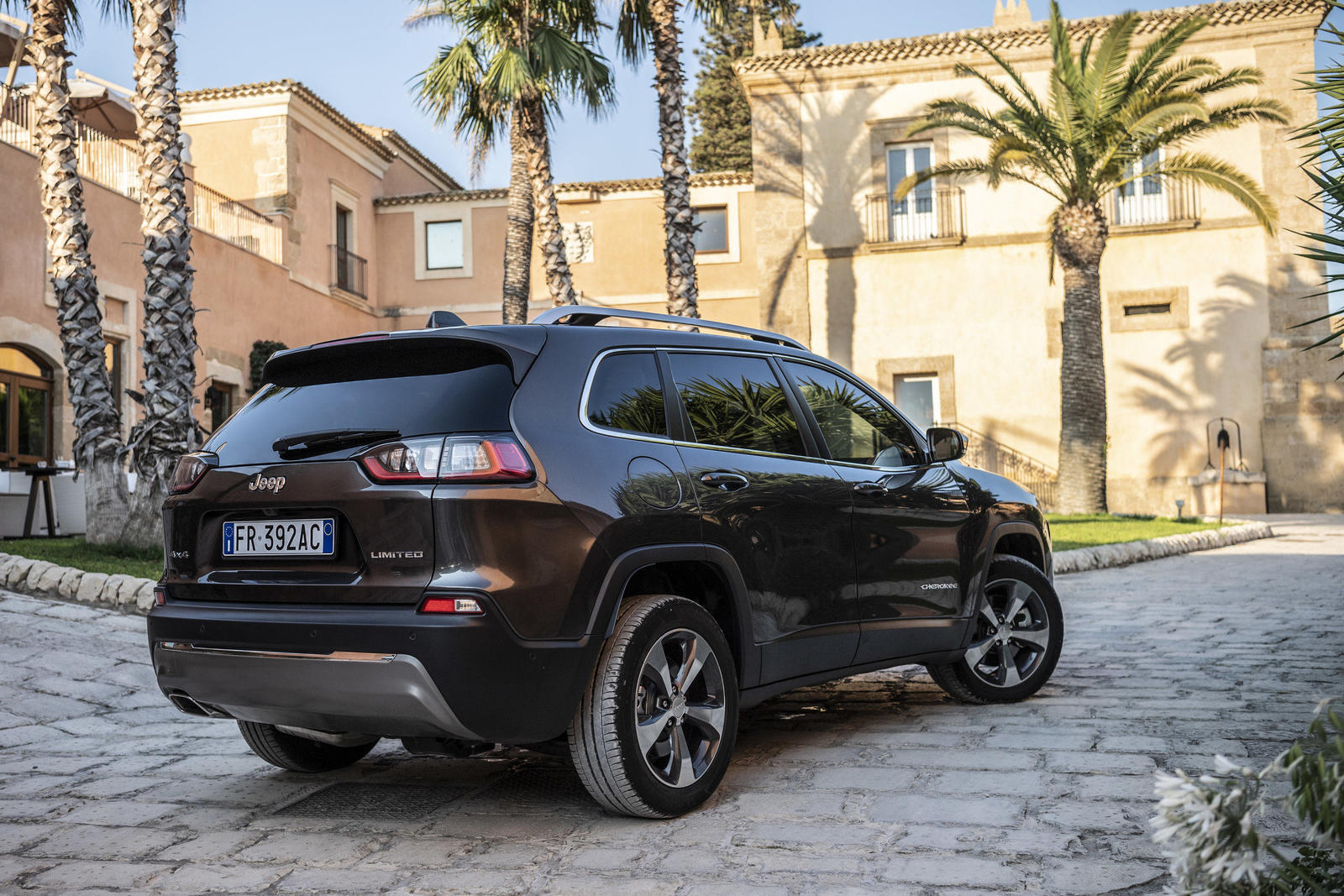 rsz_new_jeep_cherokee_limited_12