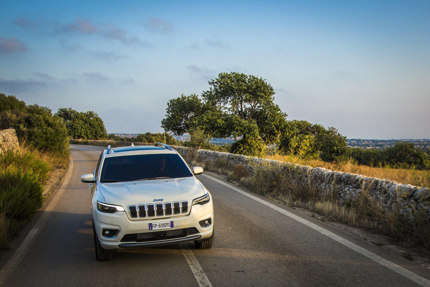rsz_new_jeep_cherokee_overland_21