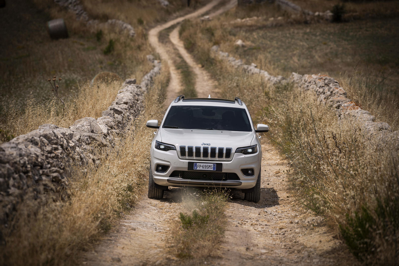 rsz_new_jeep_cherokee_overland_33