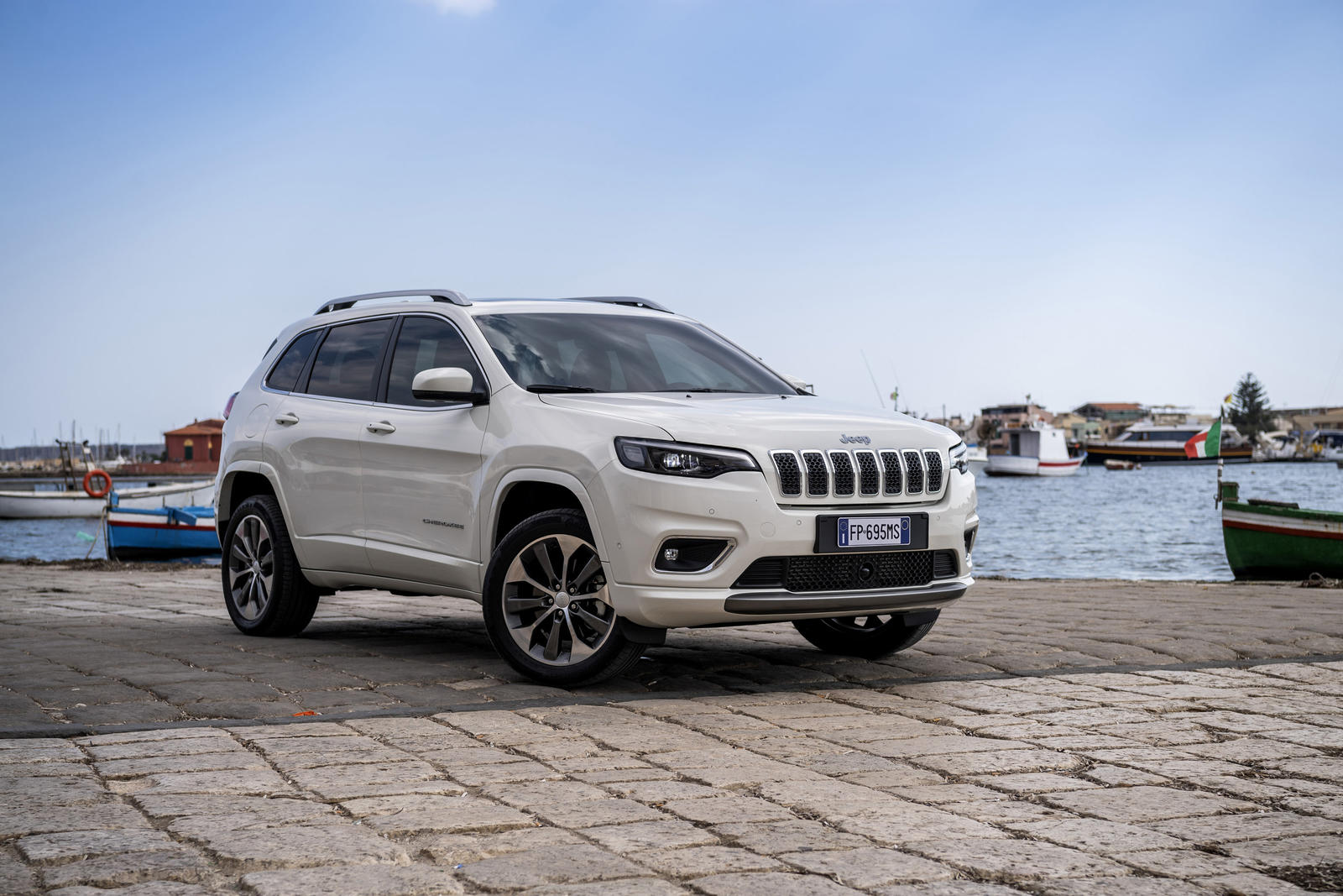 rsz_new_jeep_cherokee_overland_7