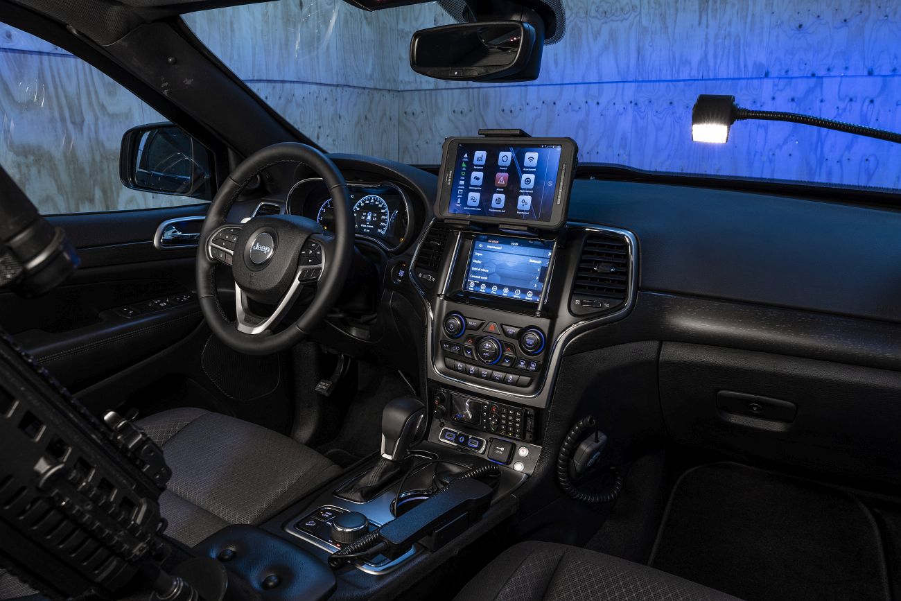 181031_Jeep_Grand_Cherokee_Carabinieri_13