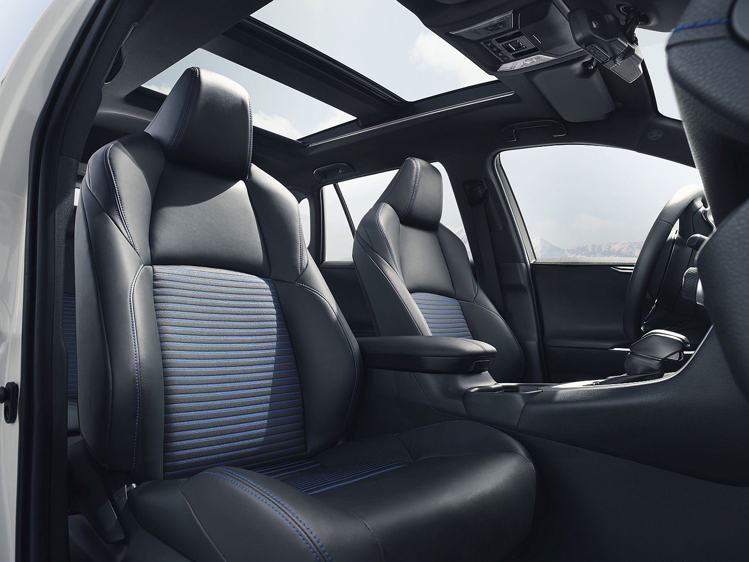 2019-rav4-hybrid-05