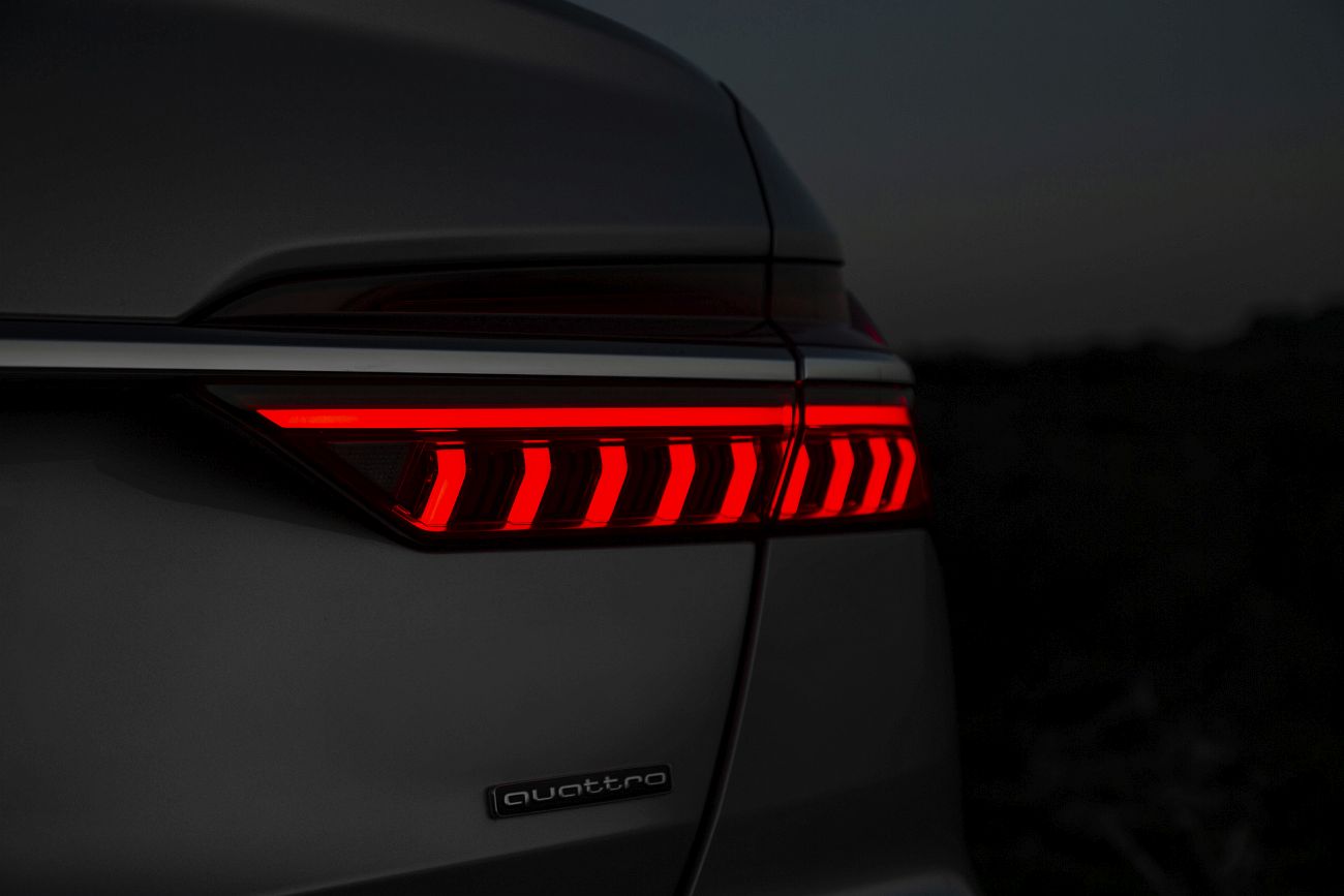 Audi A6 Sedan