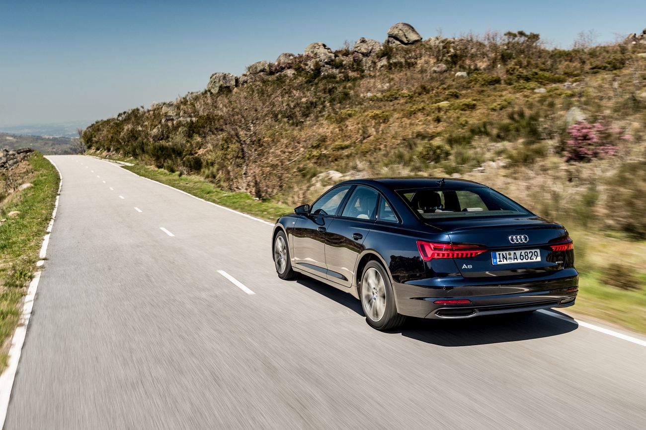 Audi A6 Sedan