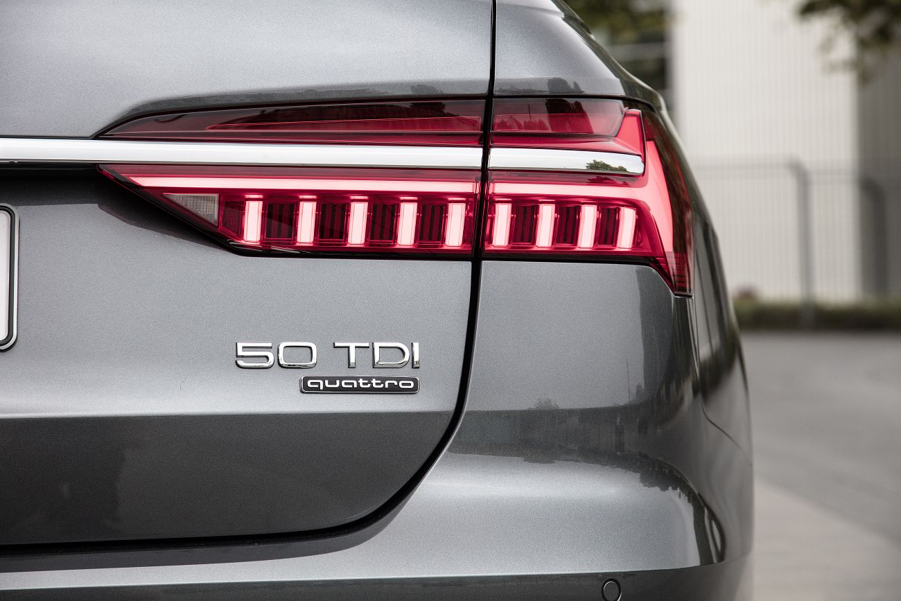 Audi A6_Avant_Daytona Grey_036