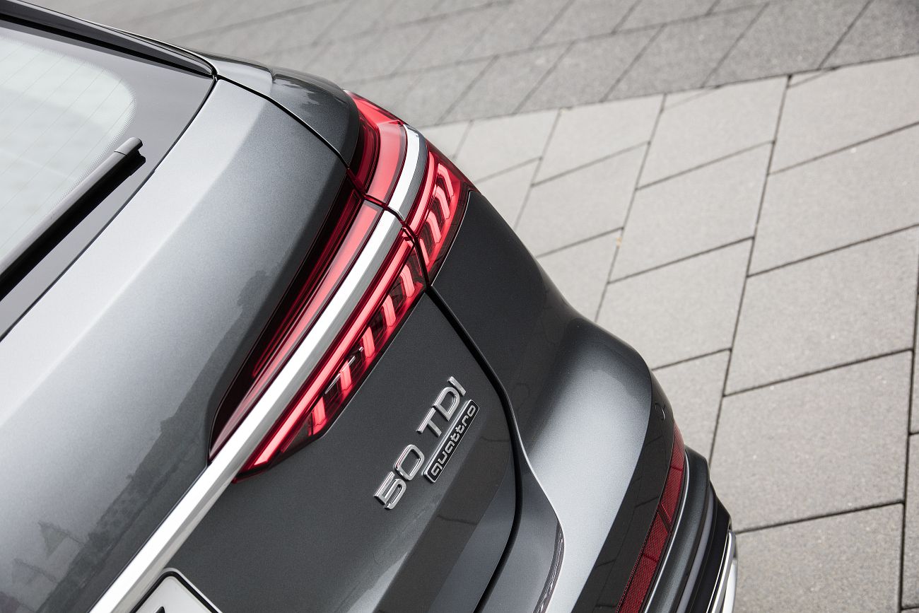 Audi A6_Avant_Daytona Grey_037
