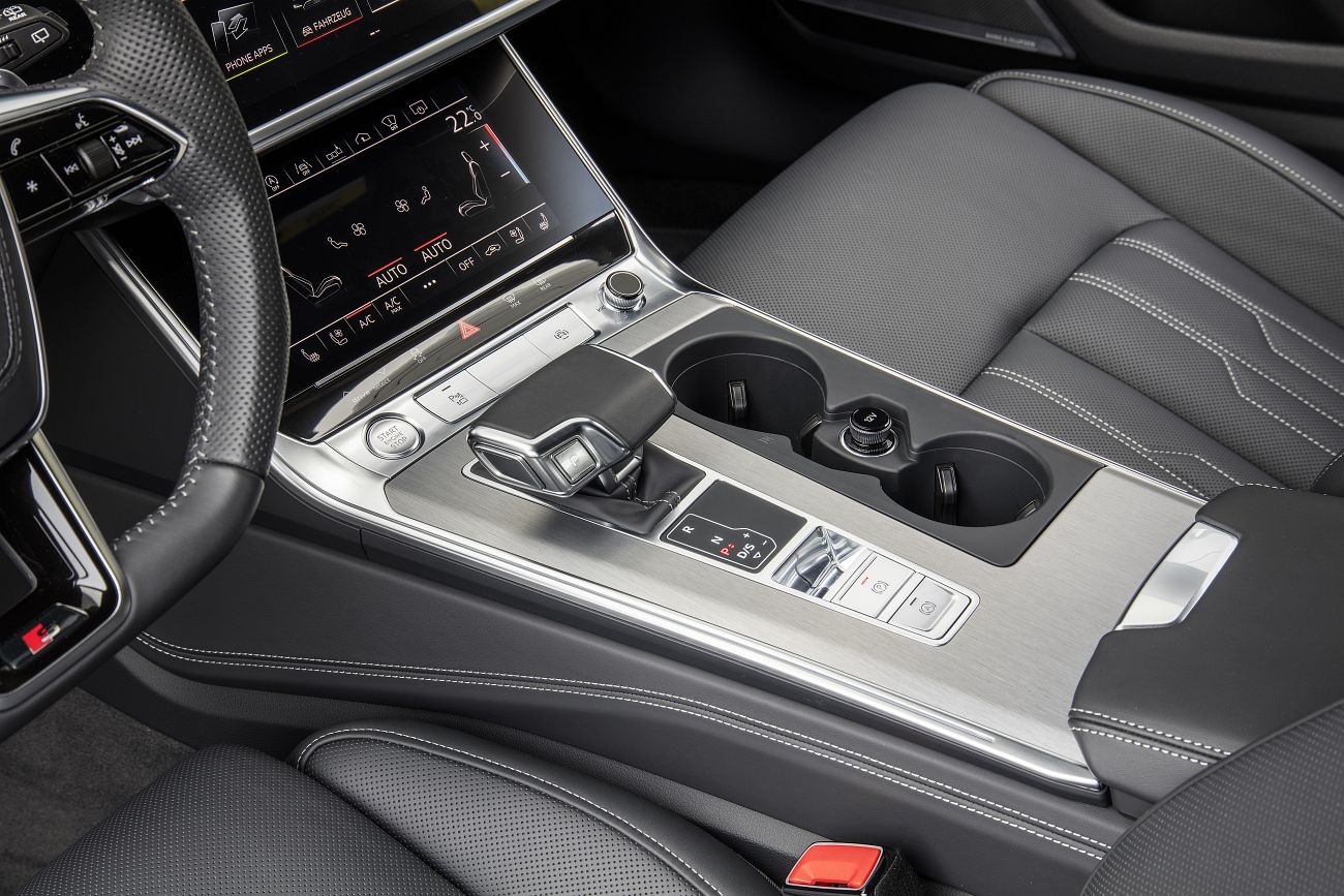 Audi A6_Avant_Daytona Grey_038