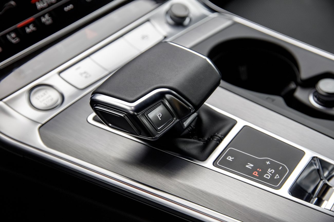 Audi A6_Avant_Daytona Grey_039