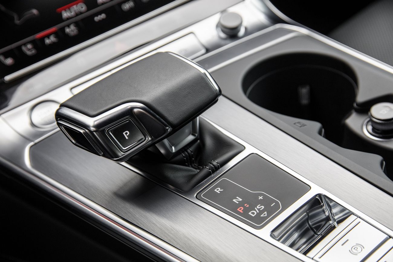 Audi A6_Avant_Daytona Grey_040