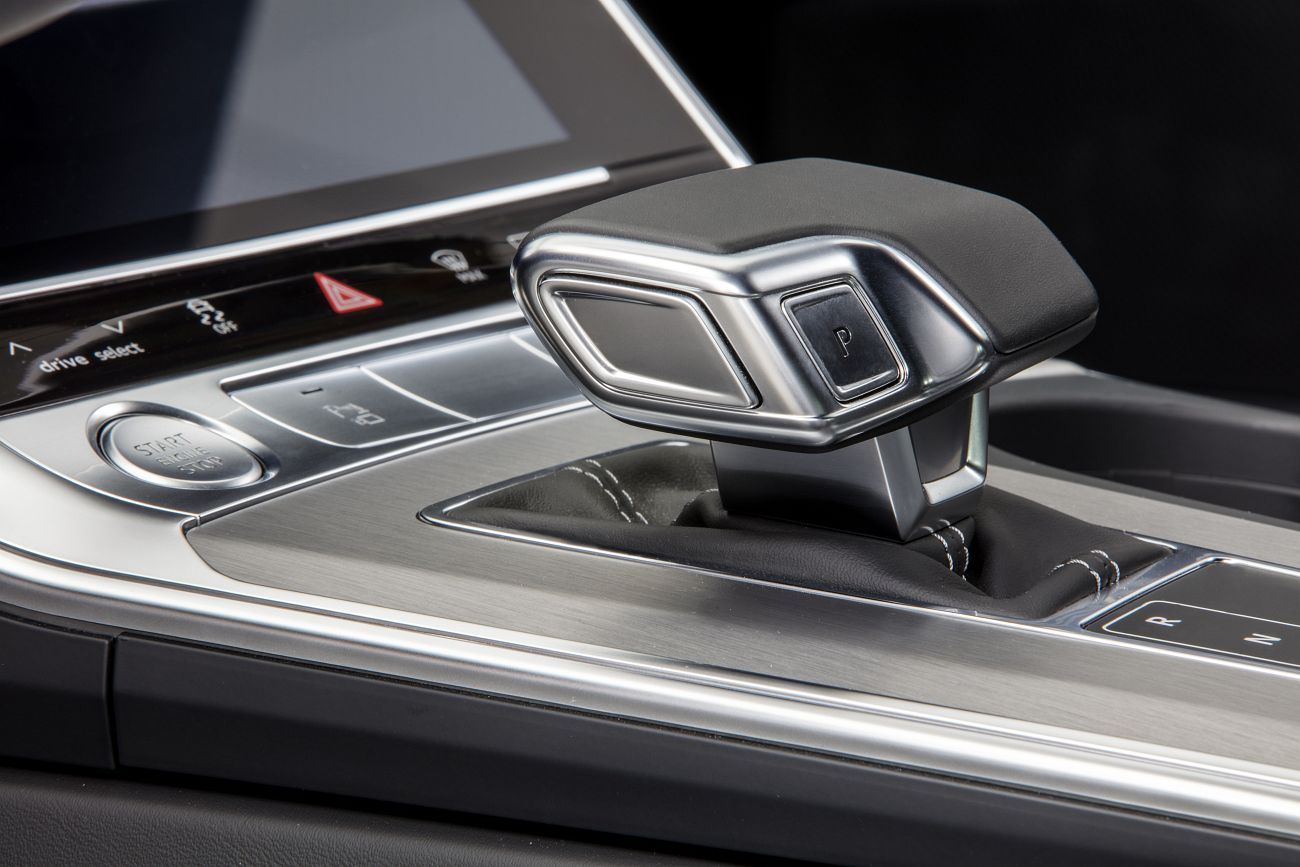 Audi A6_Avant_Daytona Grey_042