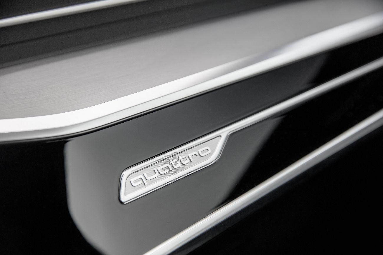 Audi A6_Avant_Daytona Grey_046