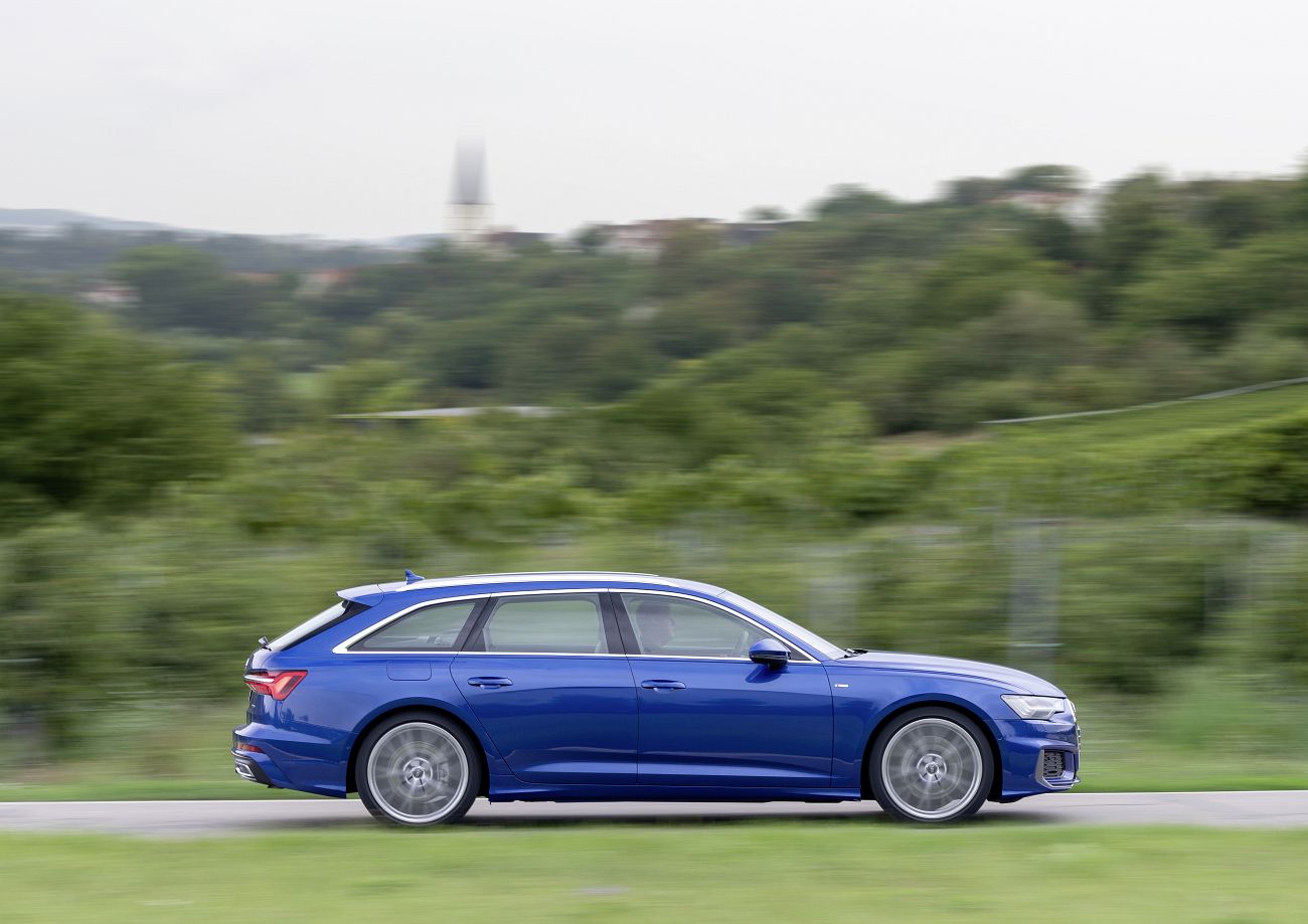 Audi A6_Avant_Sepang Blue_020