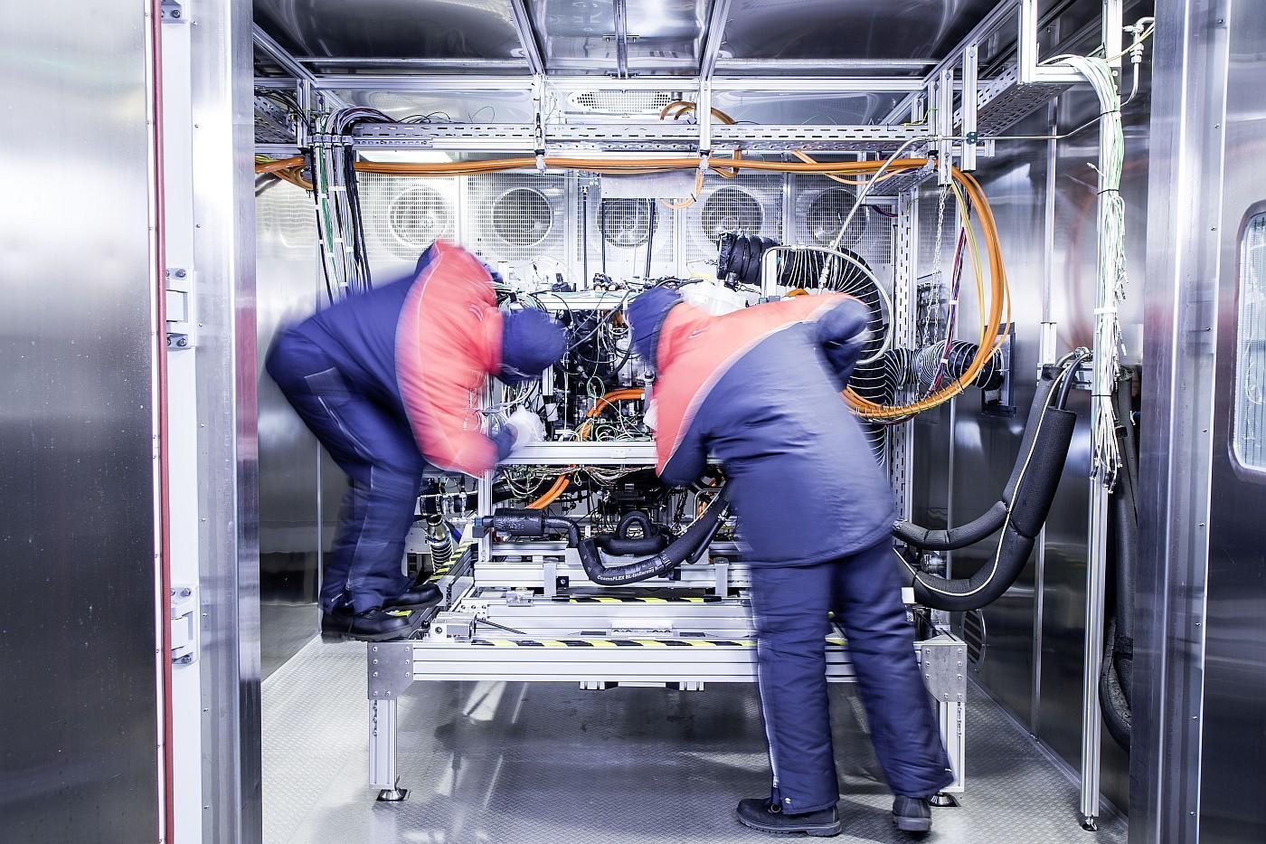 Hinter den Kulissen der Brennstoffzellen-Mobilität

Behind the scenes of fuel cell mobility