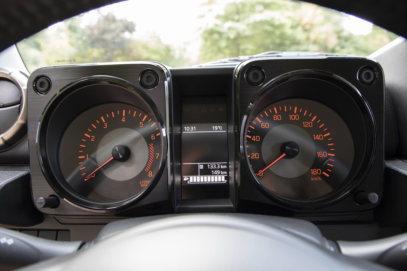 Suzuki-All-New-Jimny-21