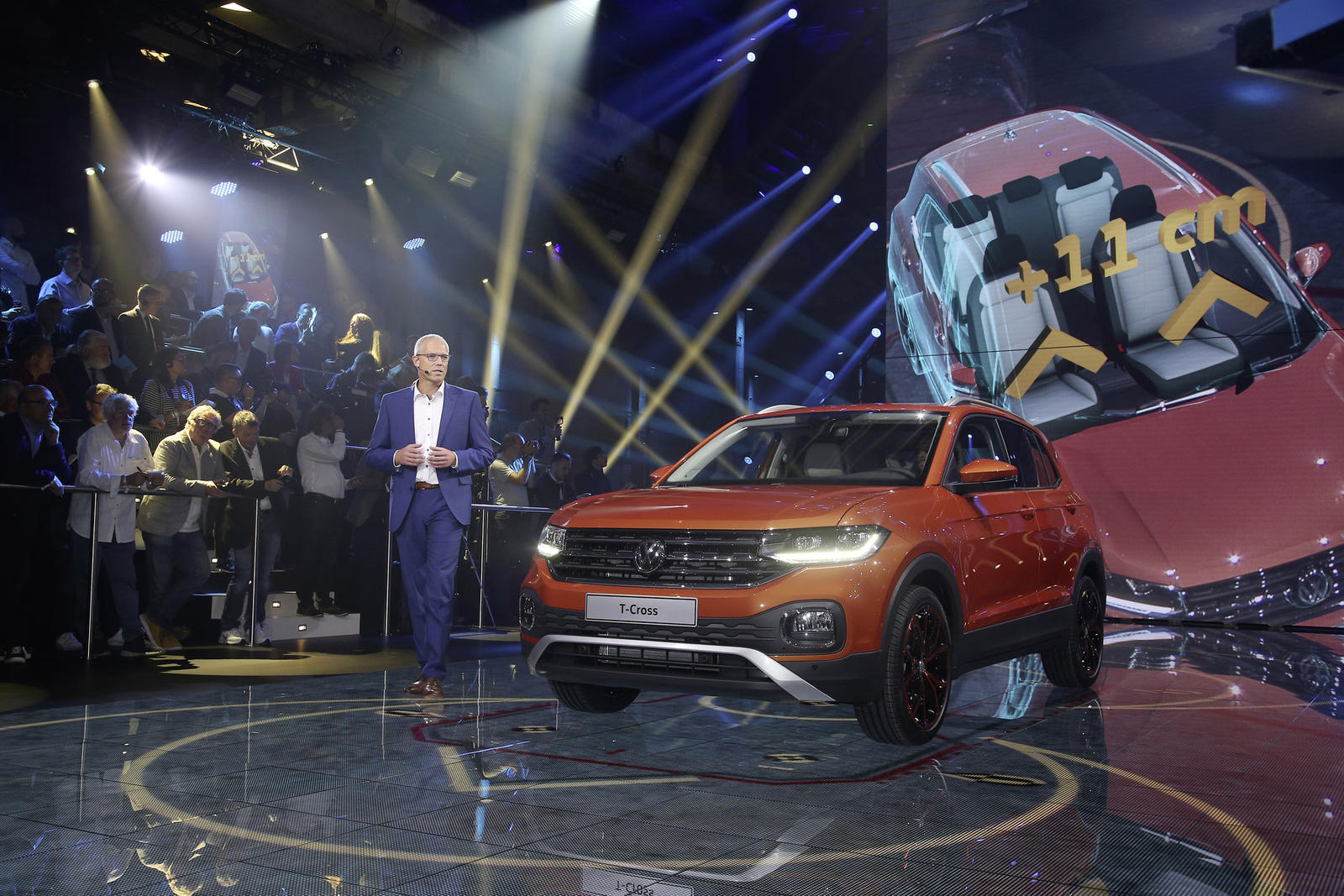 World Premiere of the all-new T-Cross: Volkswagen expands its fa