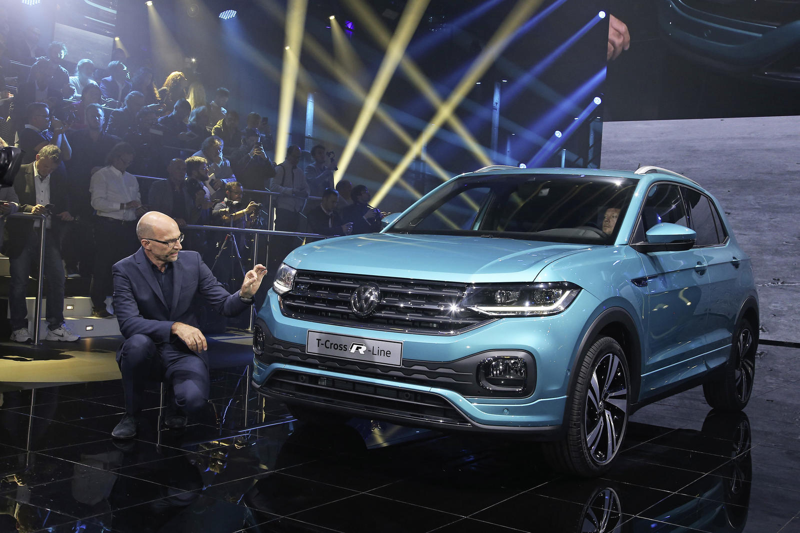 World Premiere of the all-new T-Cross: Volkswagen expands its fa