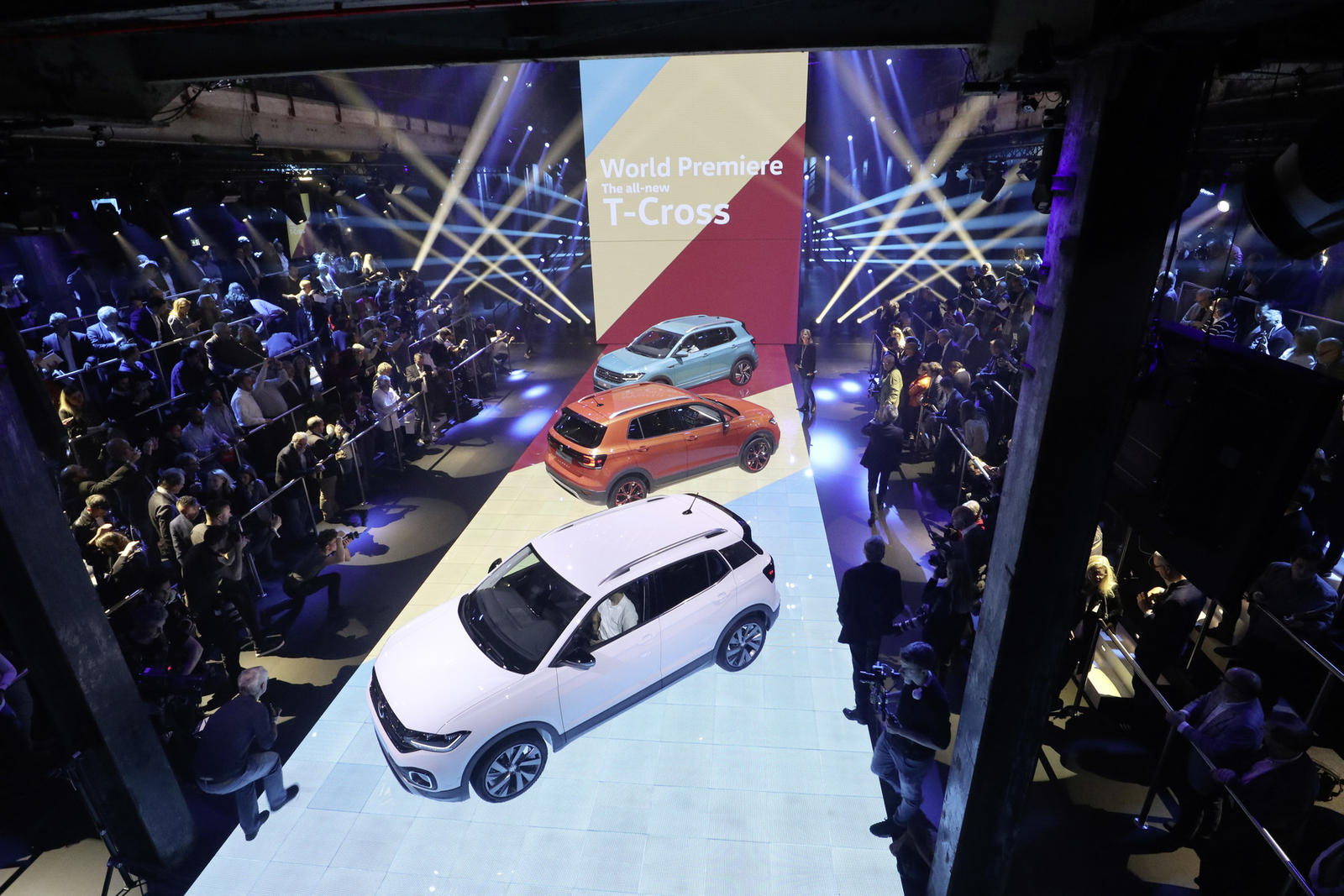 World Premiere of the all-new T-Cross: Volkswagen expands its fa
