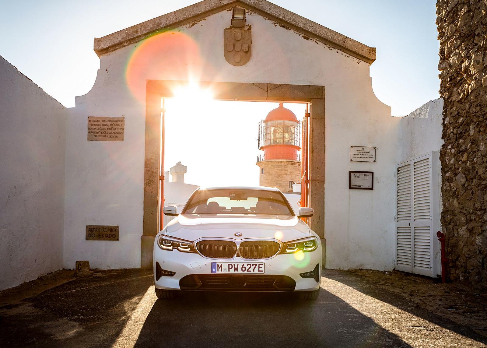 BMW 330e Berlina (3)
