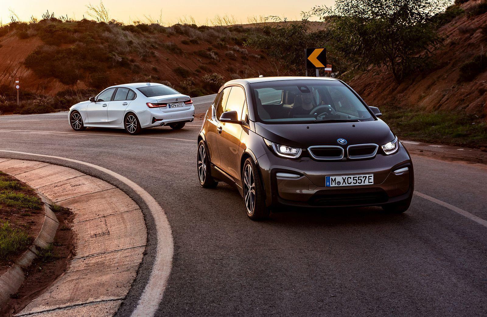 BMW 330e Berlina (7)