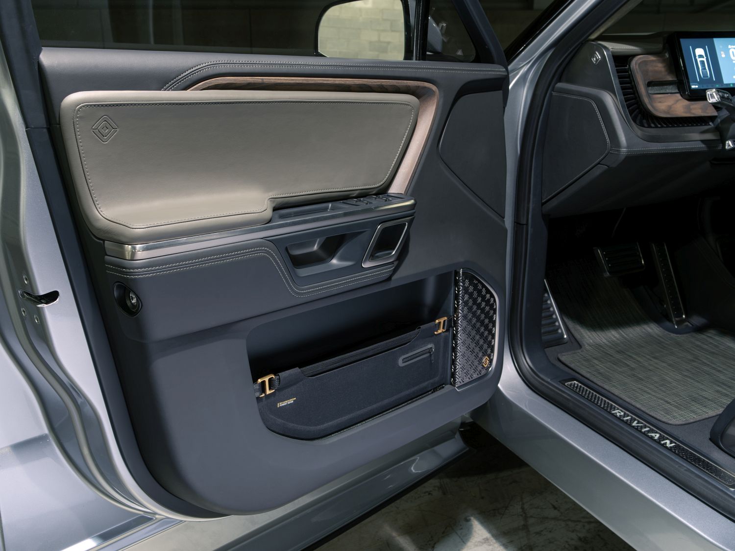 C.-Rivian_R1T_Door_Panel