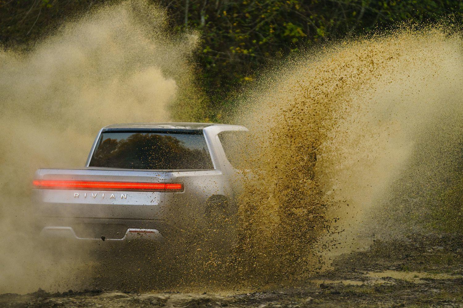 G.-Rivian_R1T_Off_Road