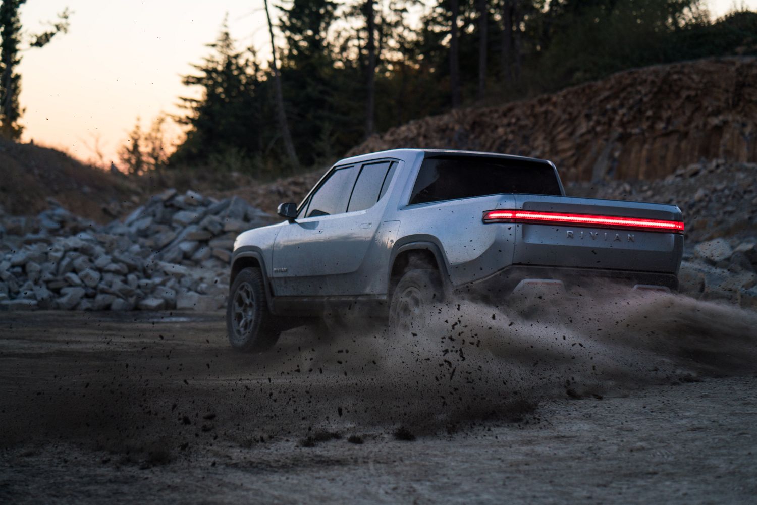 K.-Rivian_R1T_Fun_In_Dirt_2