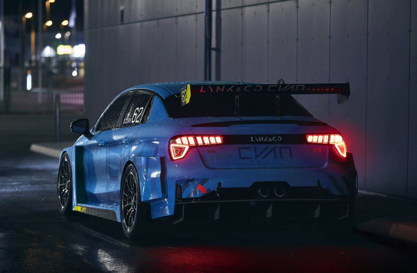 Lynkco_03_tcr_rear