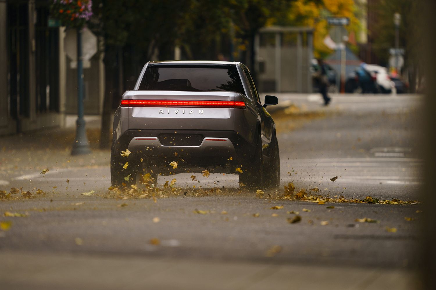 P.-Rivian_R1T_Urban_2