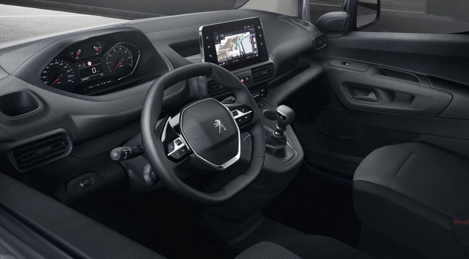 PEUGEOT_PARTNER_1806STYP037-960×600