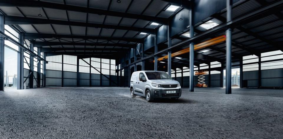 PEUGEOT_PARTNER_1811KL_093-960×600
