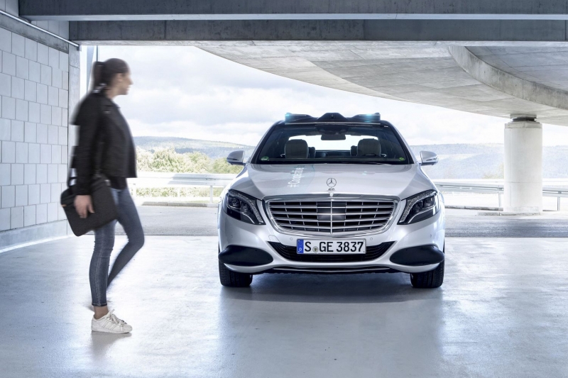 Mercedes-Benz FutureInsight: „Human first“: Empathie als Anker in der digitalen Transformation

Mercedes-Benz FutureInsight: “Human first”: empathy as anchor in the digital transformation