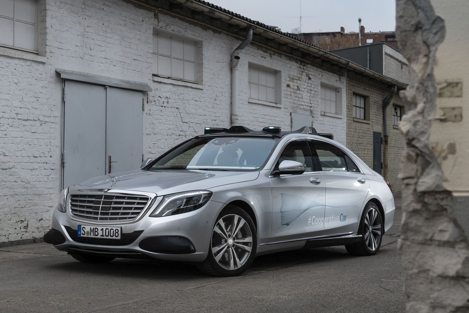 Mercedes-Benz FutureInsight: „Human first“: Empathie als Anker in der digitalen Transformation

Mercedes-Benz FutureInsight: “Human first”: empathy as anchor in the digital transformation