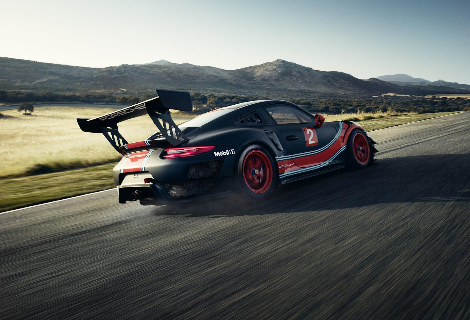 porsche 911 GT2 RS Clubsport 2018 (6)
