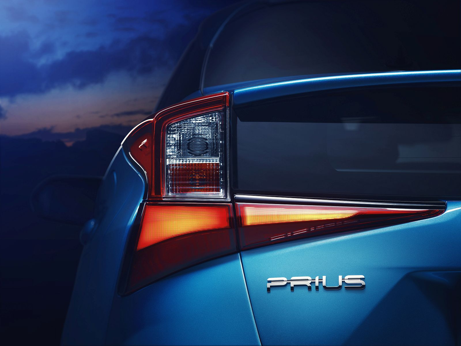 prius-4-v07-rgb-580874