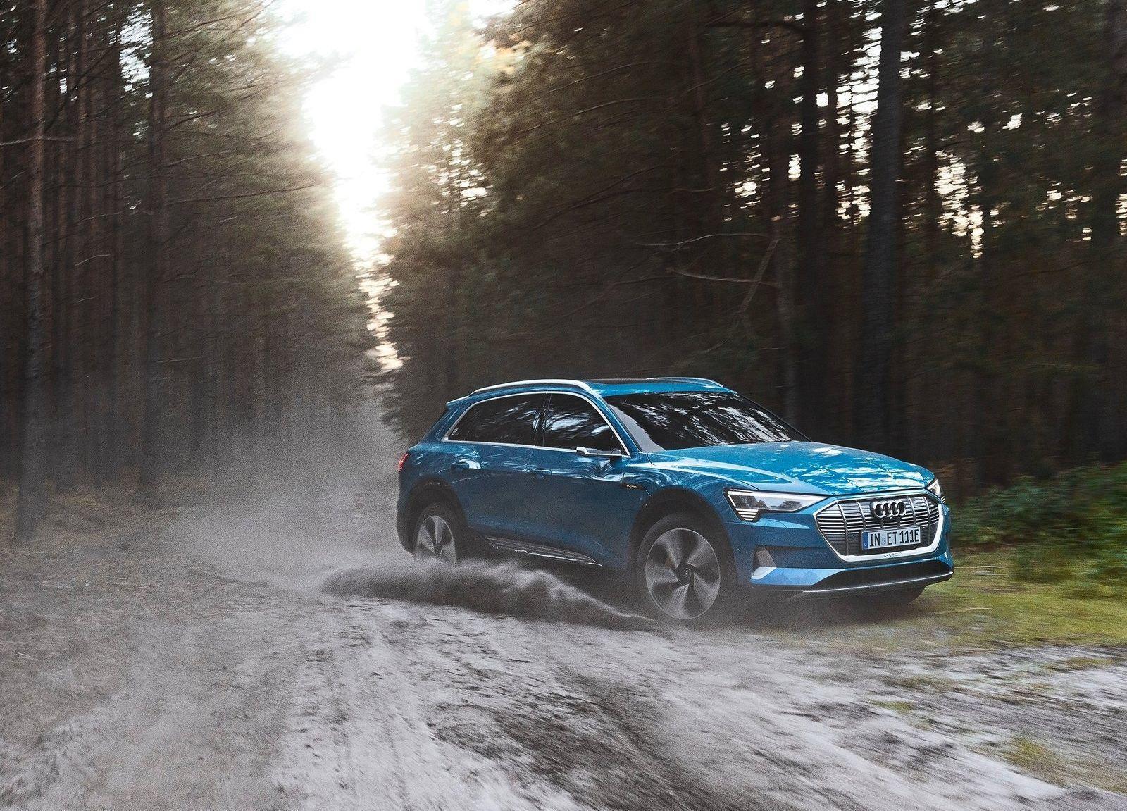 Audi-e-tron-2020-1600-3d