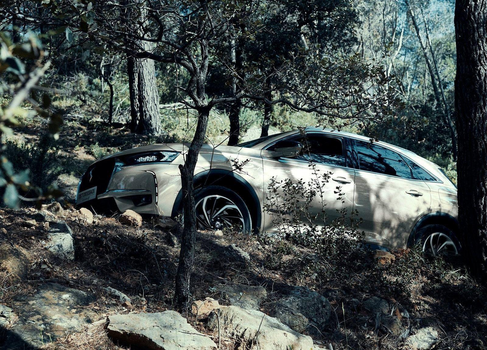 DS-7_Crossback_E-Tense_4x4-2019-1600-08