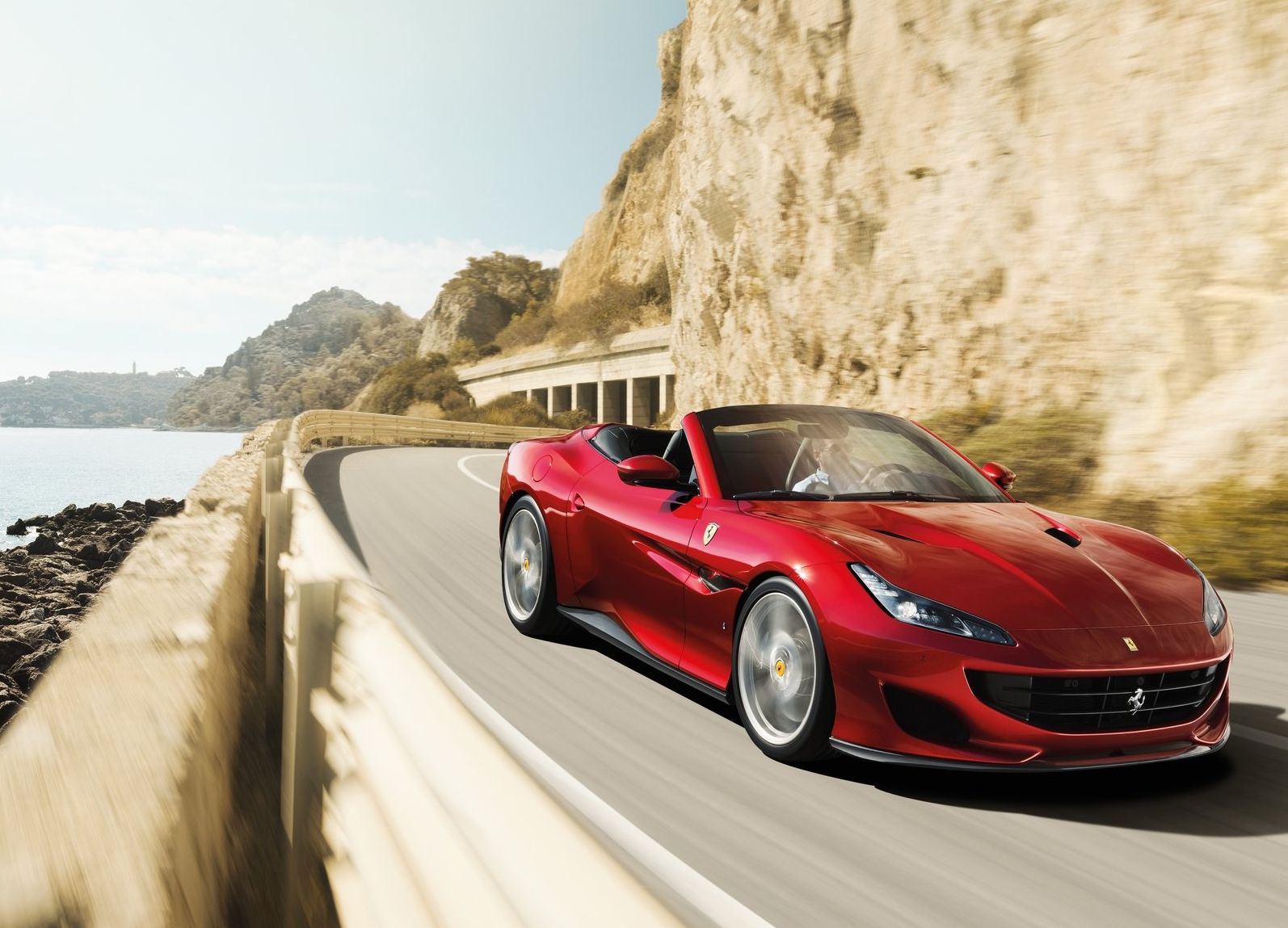 Ferrari-Portofino-2018-1600-1c