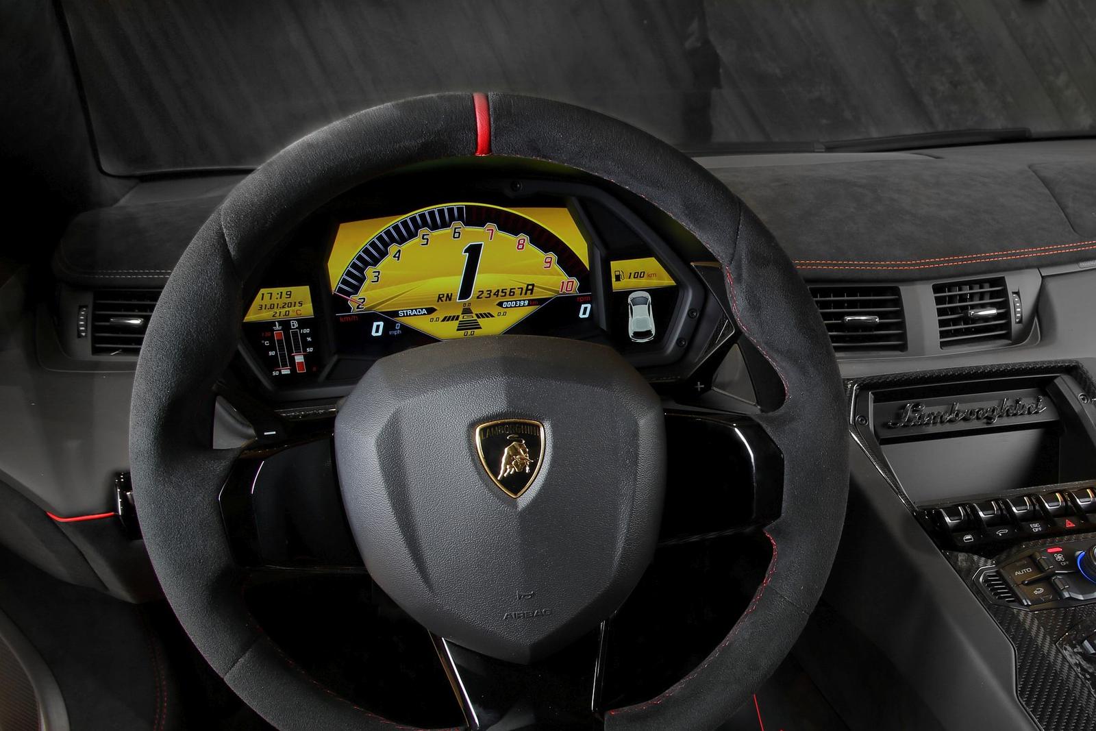 Lamborghini Aventador Superveloce (1)