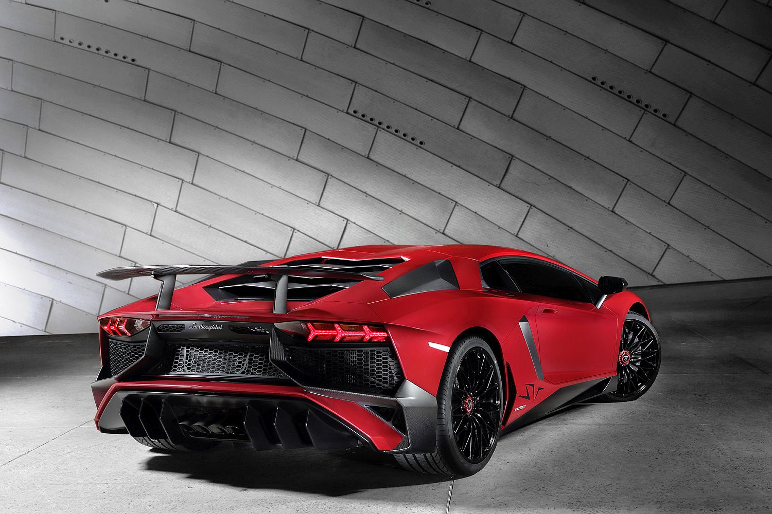 Lamborghini Aventador Superveloce (1)